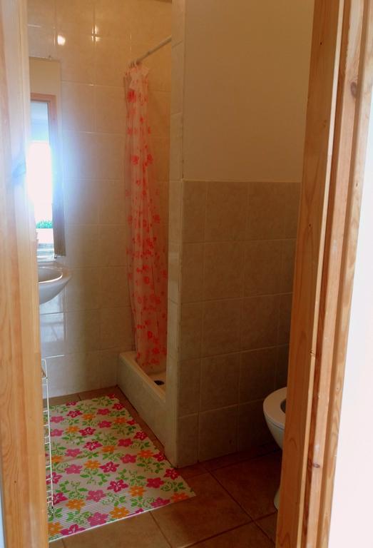 Julia Vendeghaz Sarrod Hotel Екстериор снимка