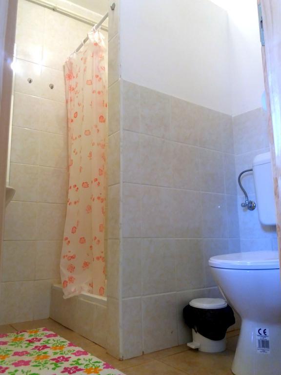 Julia Vendeghaz Sarrod Hotel Екстериор снимка